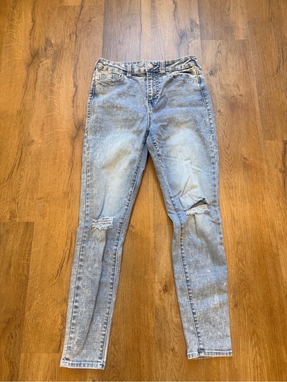True Religion Jennie Curvy Light Wash Distressed High Rise Super Skinny Jeans